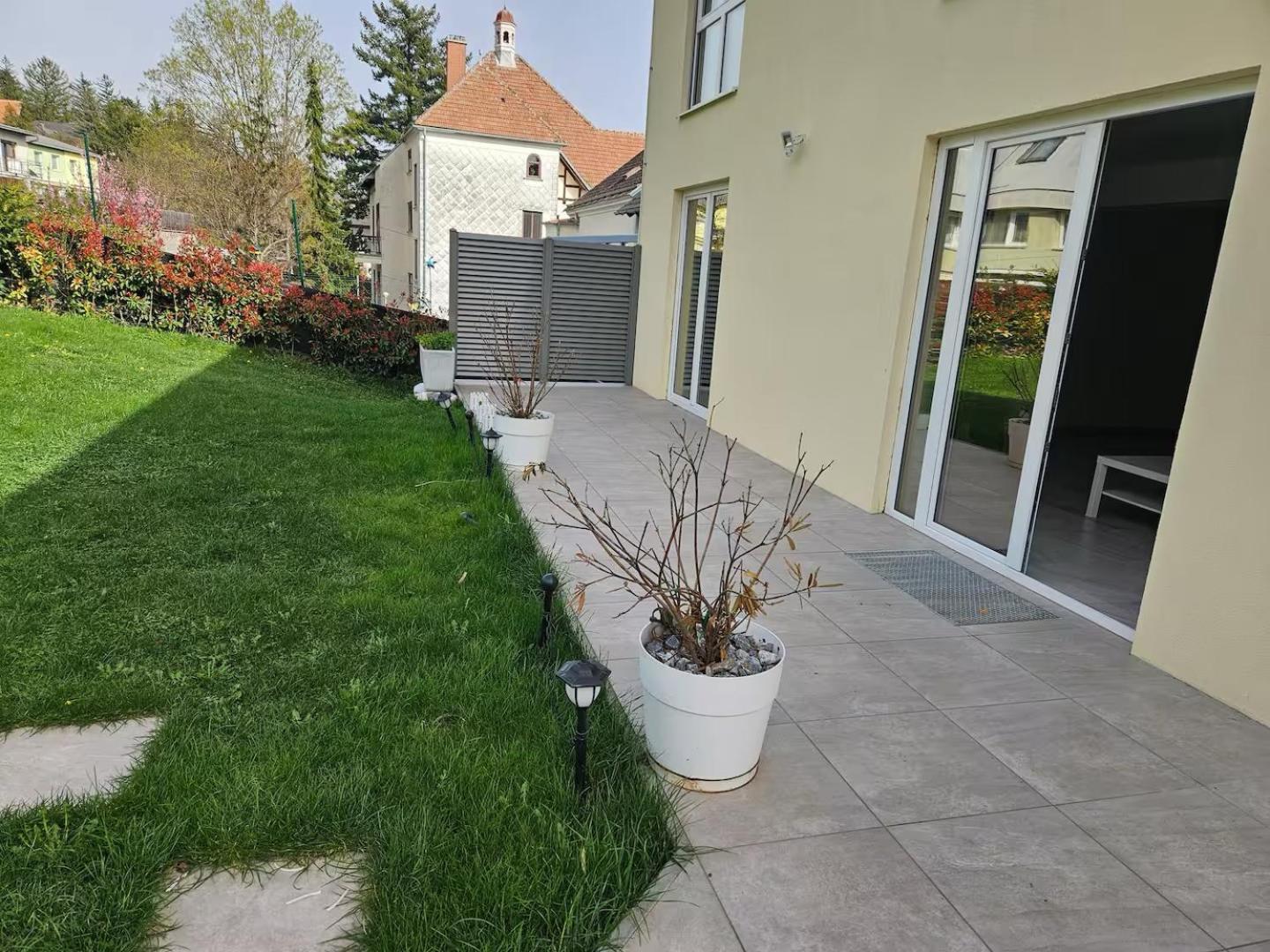10 Minutes To S-bahn I Garden Option I Wifi Apartment Wien